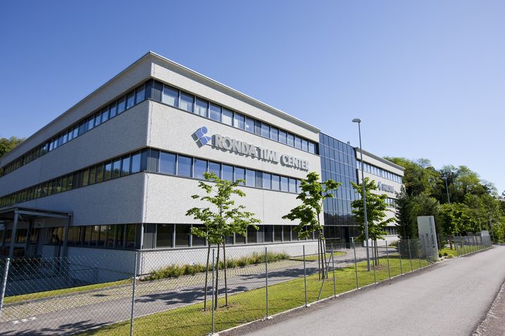 Gebäude vom Ronda Time Center in Stabio, Tessin.